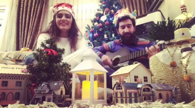 Çinarə “Yeni ilin mübarək sevgilim” oxudu - video