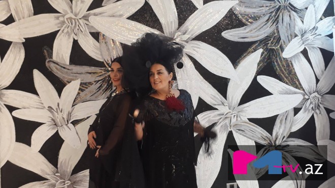  Elza Seyidcahan qeyri-adi libasla dolu qarderobunu kimin üçün açdı? - özəl münasibət 