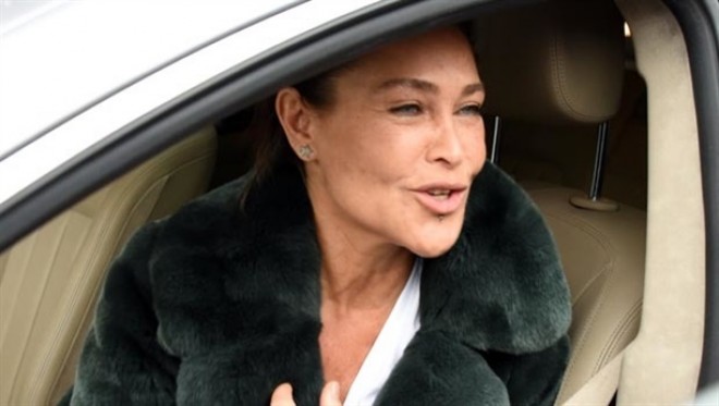 Hülya Avşar “Sənət aləmində dostum yoxdur”