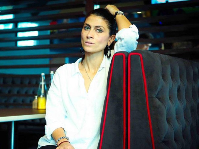 Samirə Allahverdi: “Qadın öpüşlə deyil, güvənlə gözəlləşər”