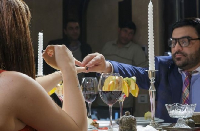 Fərda Xudaverdiyev aktrisanın barmağına üzük taxıb - foto