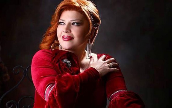 Mətanət nəvəsini hamıya göstərdi