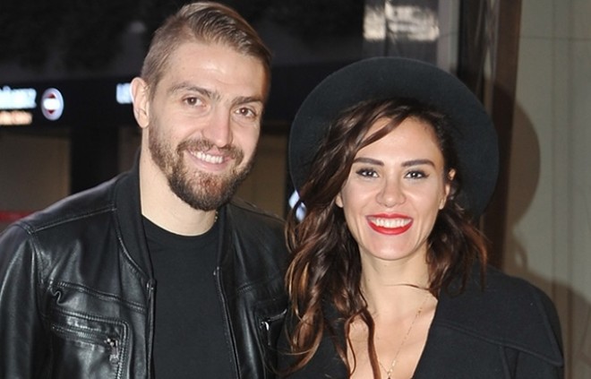 Aktrisa ana olmaq istəyir