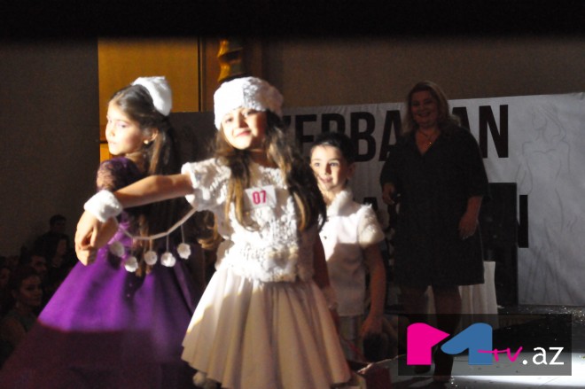 Azyaşlı modellərin gözəllik yarışından reportaj-foto