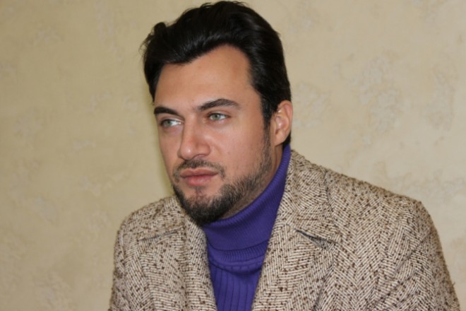 Rüstəm Cəbrayılov evlənmək istəyir