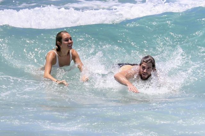 Gizli ailə quran cütlüyün dəniz keyfi - foto