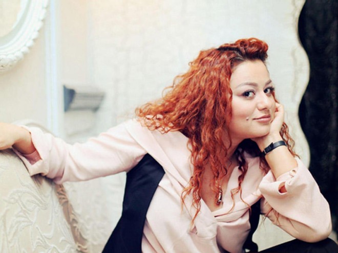 Vəfa Zeynalova qolunu yandırıb