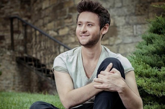 “Mahnılarımın müəllifi özüməm” -  Eldar Qasımov Nabranda yeni klip çəkdirir - özəl