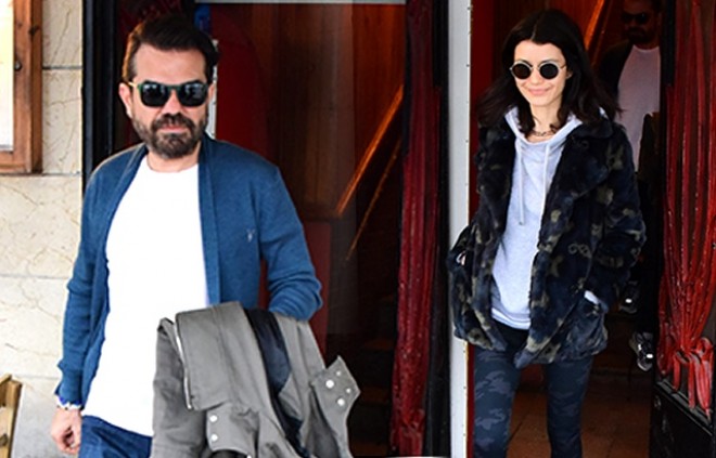 Sevgililər sualları cavabsız qoyublar