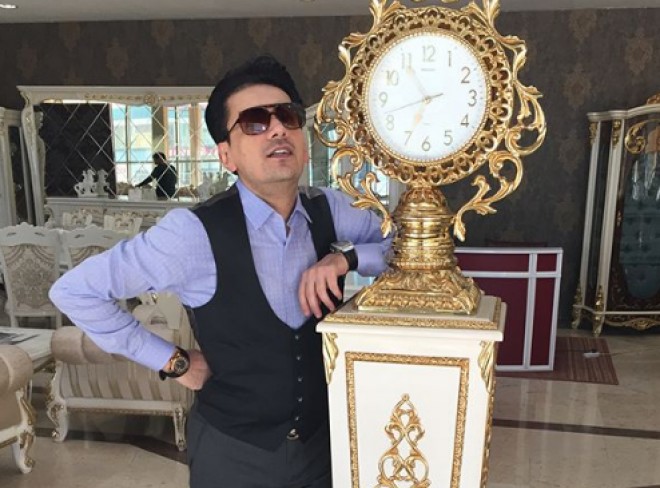 Sərxan Kərəmoğlu saxta dostlardan gileylənib