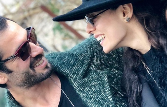 Aktrisadan eşq etirafı