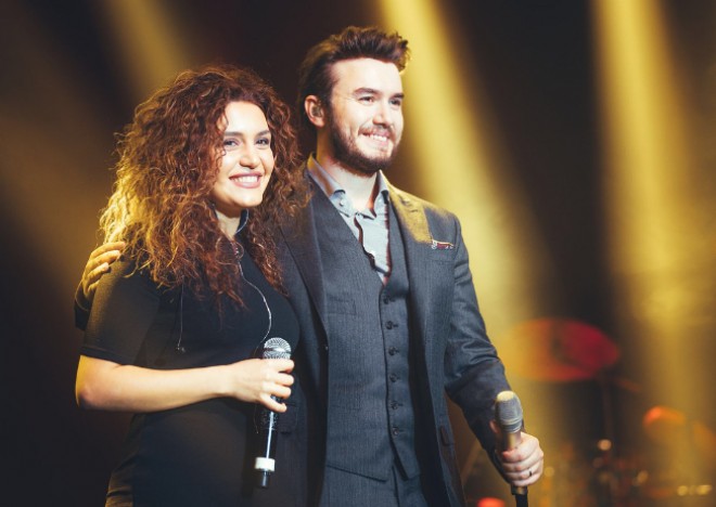 Çinarə Məlikzadə Mustafa Ceceli ilə eyni səhnədə - foto