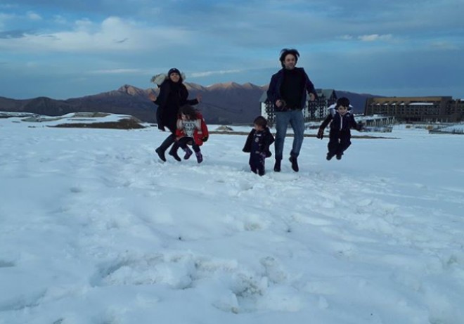 Xuraman Şuşalı ailəsi ilə Şahdağda - video