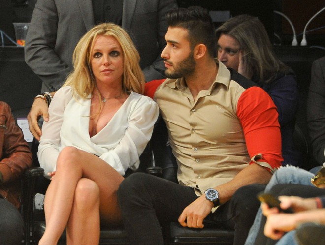 Britni Spirs sevgilisindən uşaq istəyir