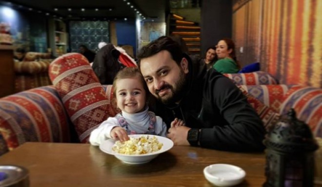 Nazim qızı ilə gəzintidə - foto