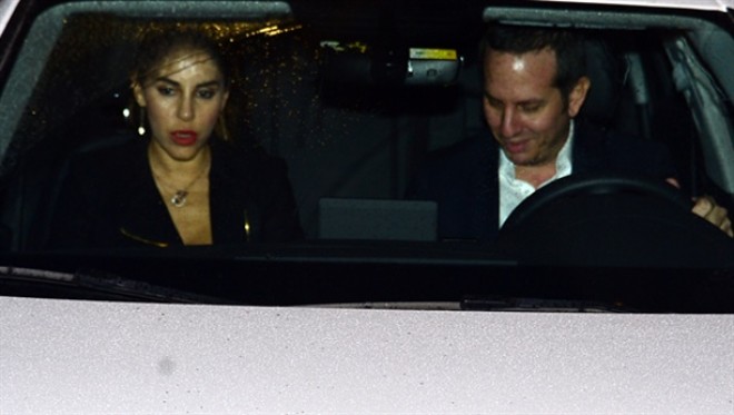 “Sevgilim olduğunu yazmayın” - aktrisa