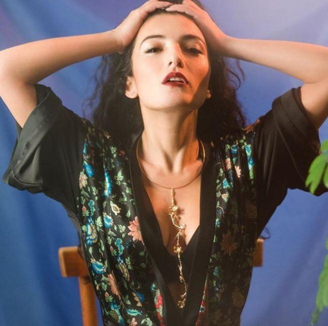 Dilarə gecə paltarında – foto