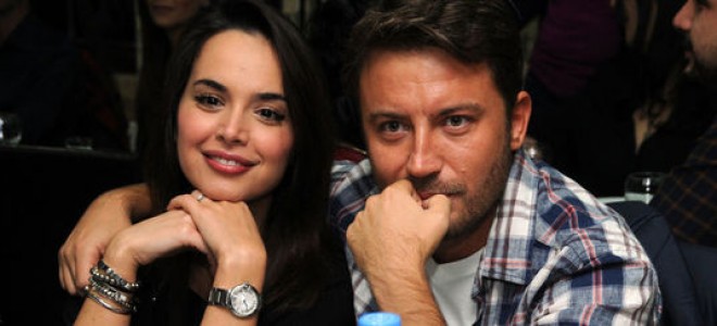 Aktrisanın atası dünyasını dəyişib