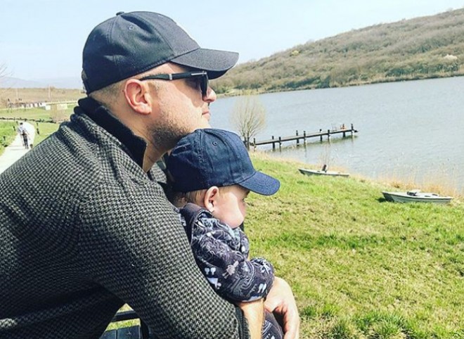 Miri Yusifin oğlu ilə yeni fotosu