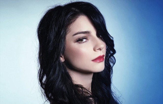 Merve öz markasını açdı