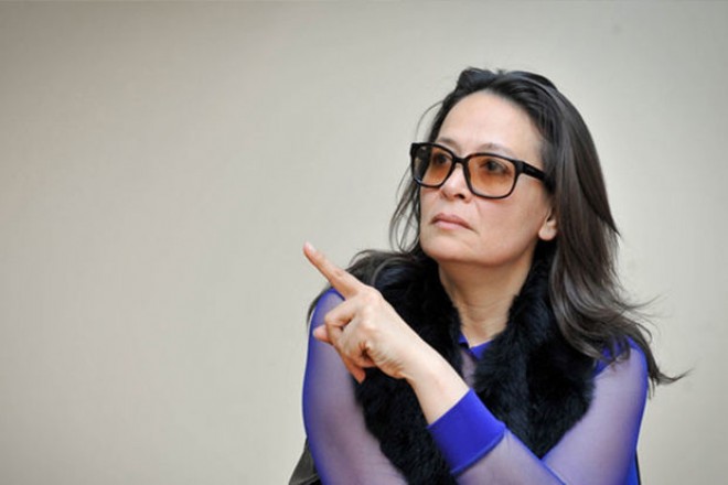 Əməkdar Artist təhqir yazanı hədələdi