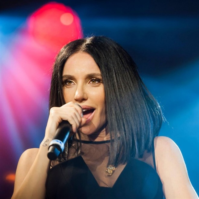 Gülşənin 600 minlik üzüyü - foto