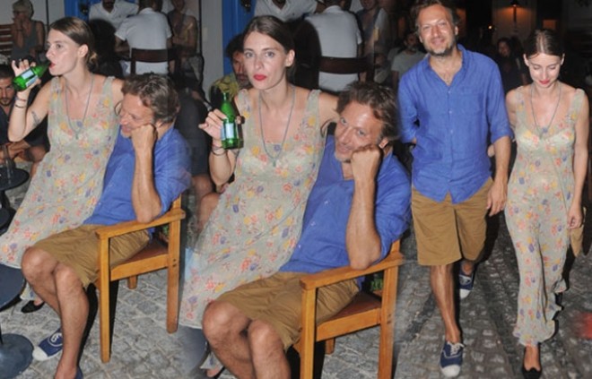 Tuba Ünsal iş adamından boşanıb