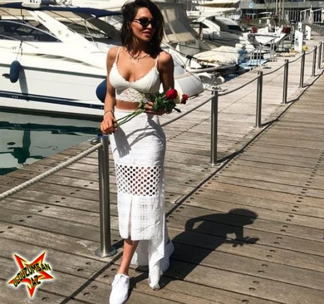 Azərbaycanlı model Beyrut küçələrində - foto