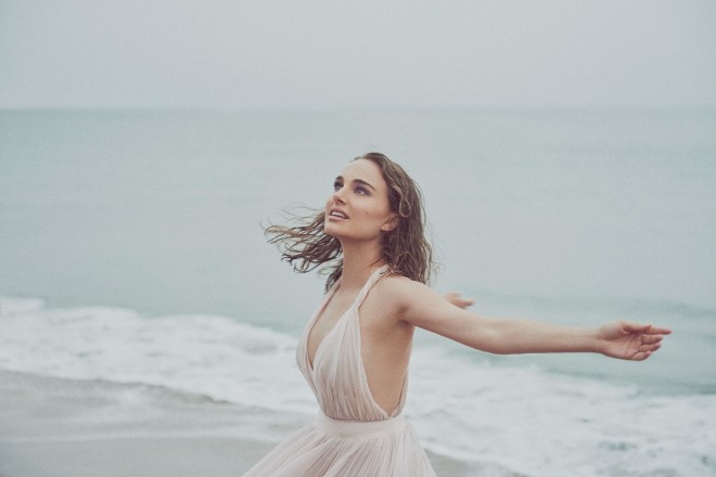 Natali Portman qızı ilə hədəfdə - foto