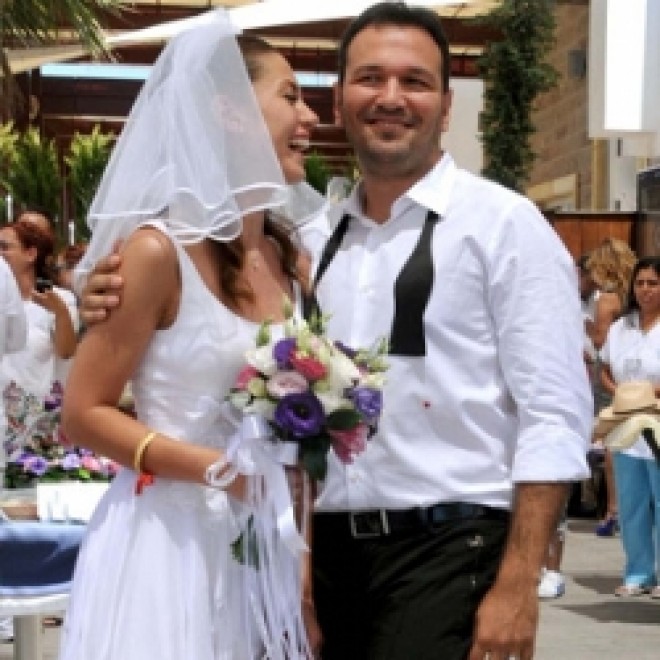 "Şaban"ın oğlu azərbaycanlı vəkil ilə evləndi - foto