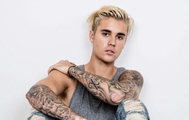 Castin Biber hamının rəğbətini qazanıb