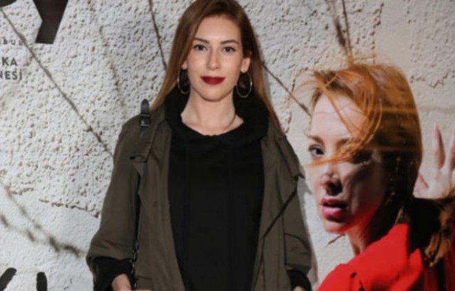 Sinem Kobaldan “Yüksək məbləğ” etirafı