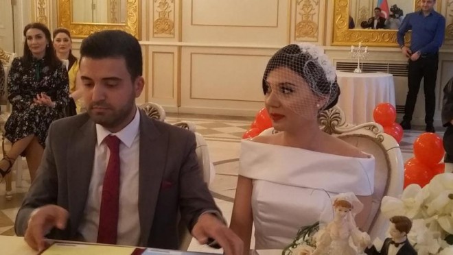 Bu gün Murad özünə toy edir