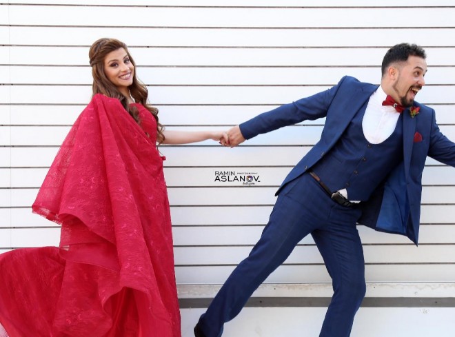 Teleaparıcı bu gün özünə toy edir