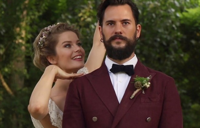 Əri aktrisaya sürpriz yaşadıb