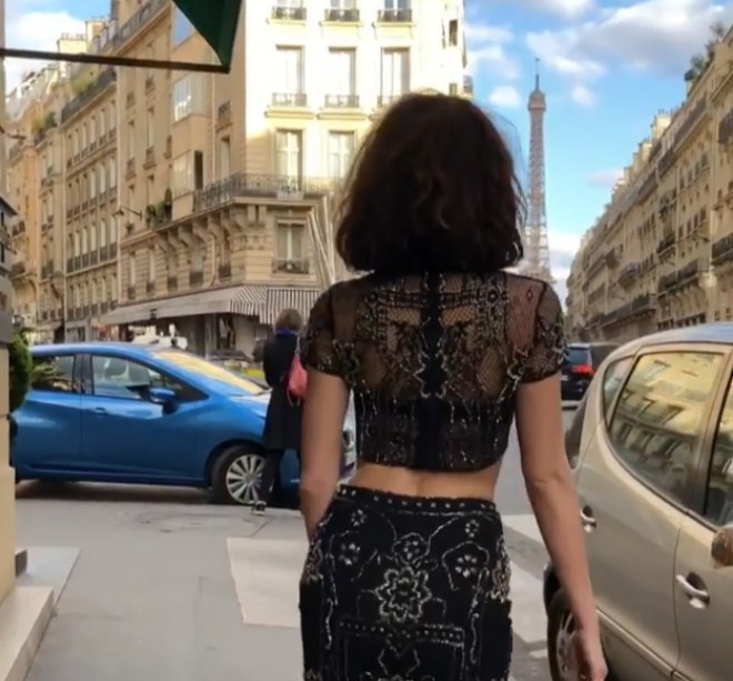 Azərbaycanlı aktrisa Fransada "poz” verdi - video