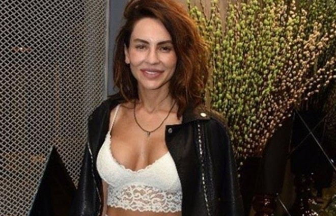 Günay slikonlarını yenilədi