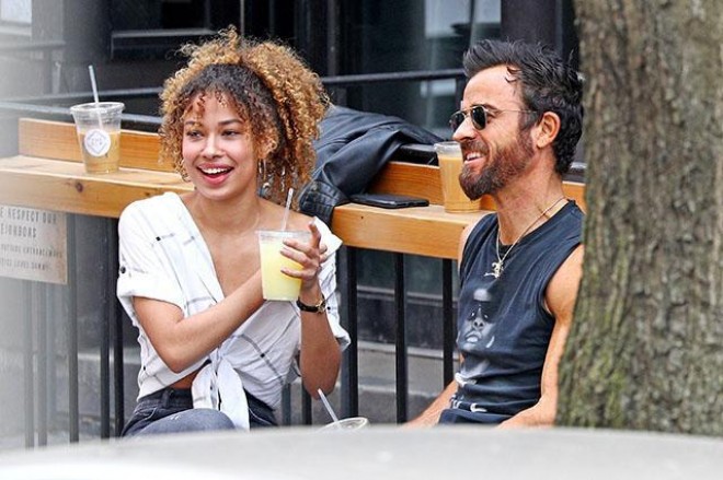 Castin Teru yeni münasibətə başlayıb - foto