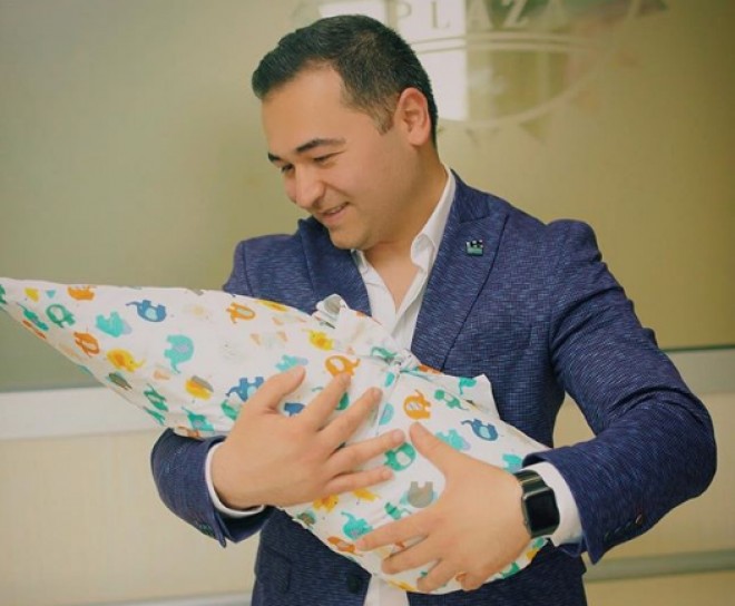 Ata olan İlkin Həsəninin qızı ilə videosu