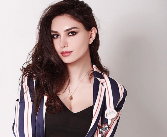 Günel yeni fotosessiyası ilə meydan oxudu&nbsp;