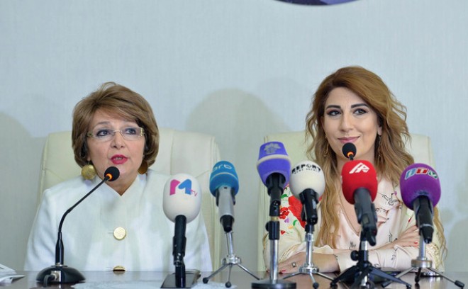 Fidan Hacıyeva mətbuat konfransı keçirdi: "Bakıda ilk konsertim 28 May - Respublika Gününə həsr olunacaq"