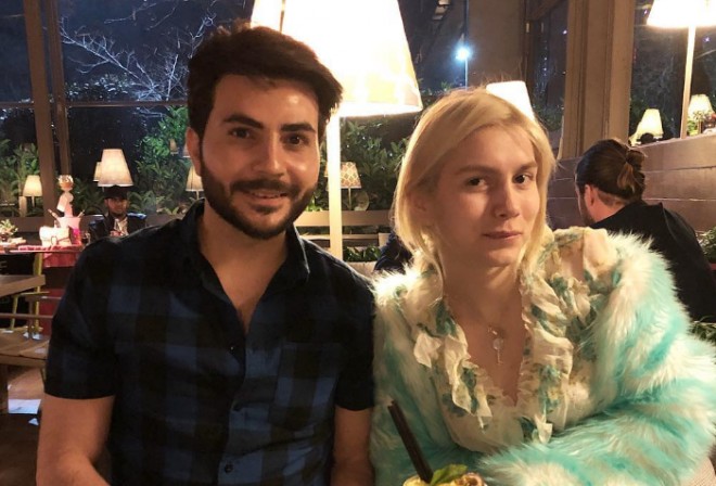 Elçin Cəfərov Aleyna Tilki ilə bir yerdə - foto