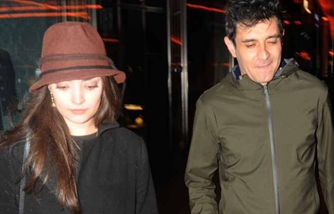 Aktrisa eşq yaşamağa başlayıb