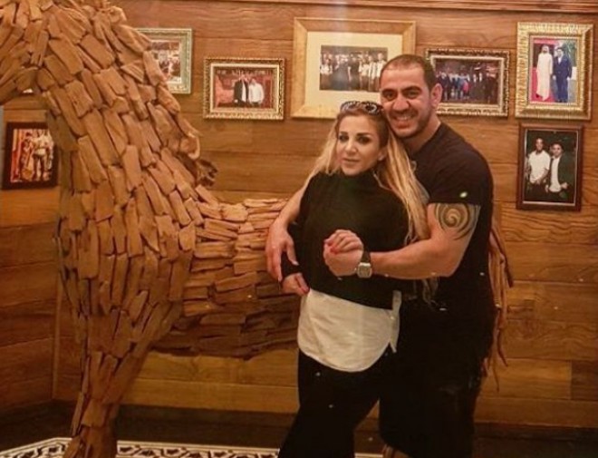 Müğənni əri ilə şəklini paylaşdı