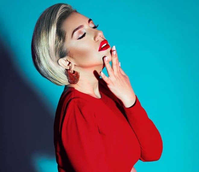 Lalə Məmmədovanın “Bir sevgi”si kimdir? – video