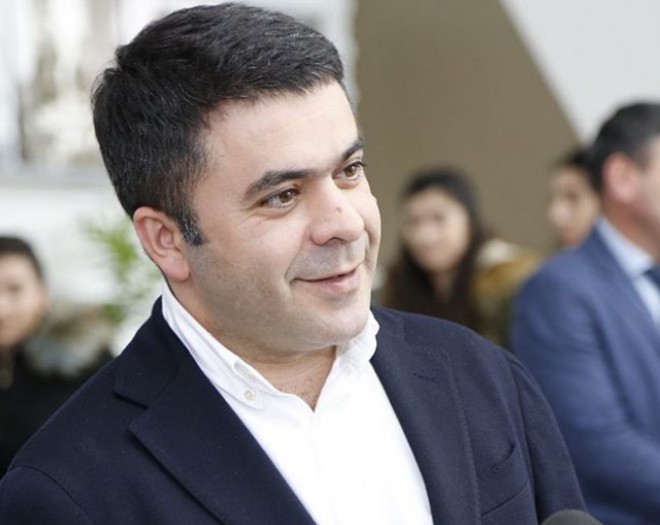 Əməkdar Artist illər öncə belə görünüb