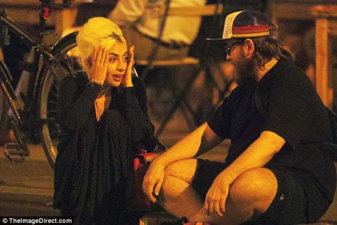 Ledi Qaqanın eleqant görünüşü