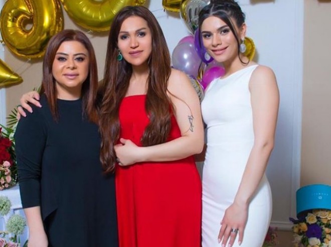 Rəqsanənin doğum günündən şəkillər