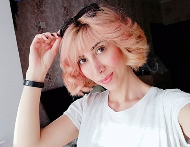 Müğənni görünüşünü dəyişdi – foto