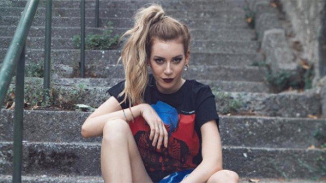 Sinem Kobal fotoşop etdi